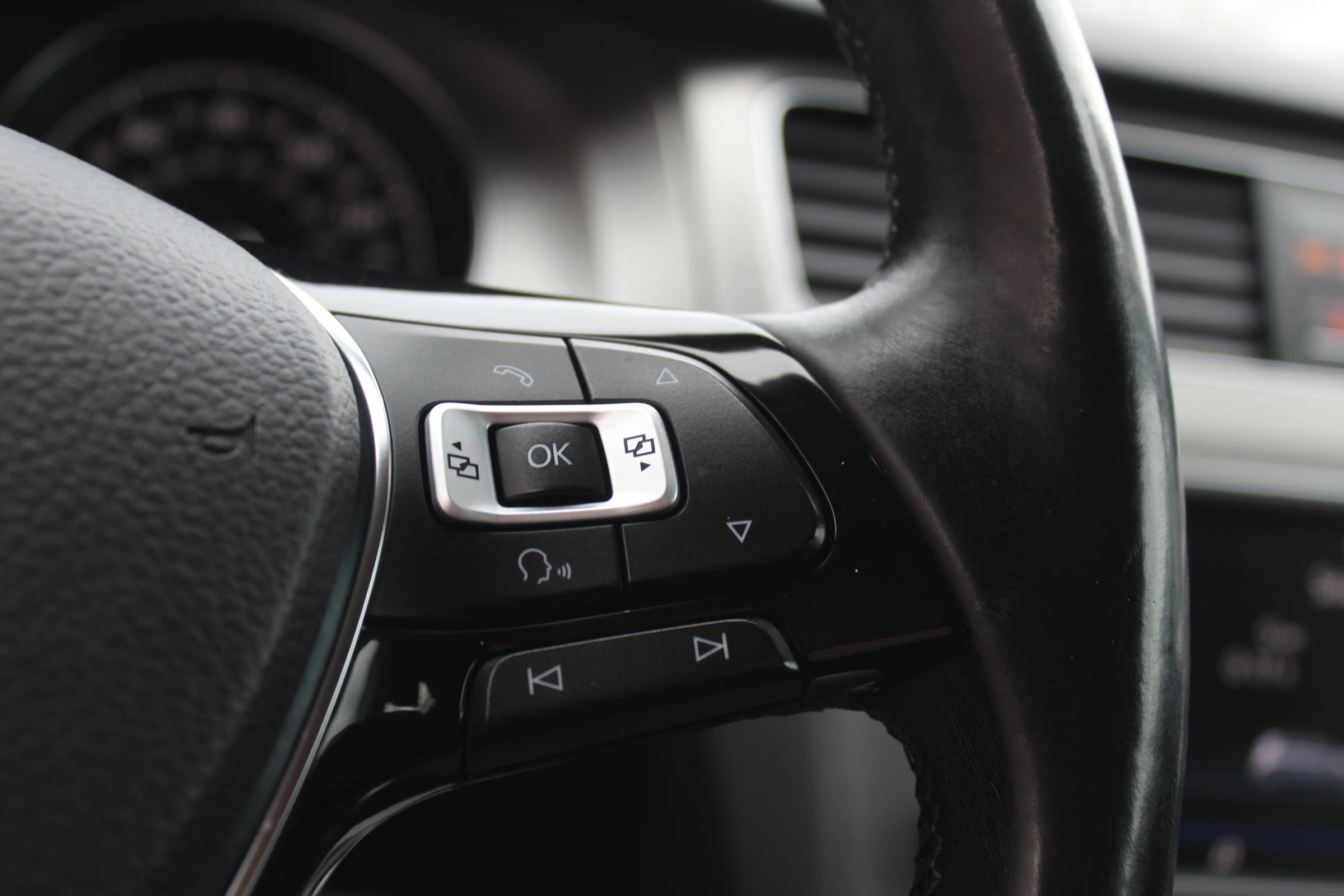 Used 2017 Volkswagen Golf Wolfsburg Edition image 27