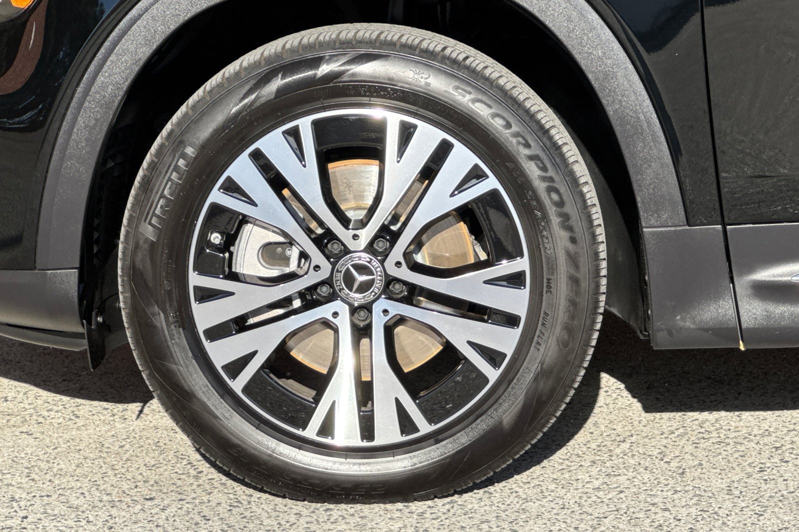 Certified 2026 Mercedes-Benz GLB 250 image 36