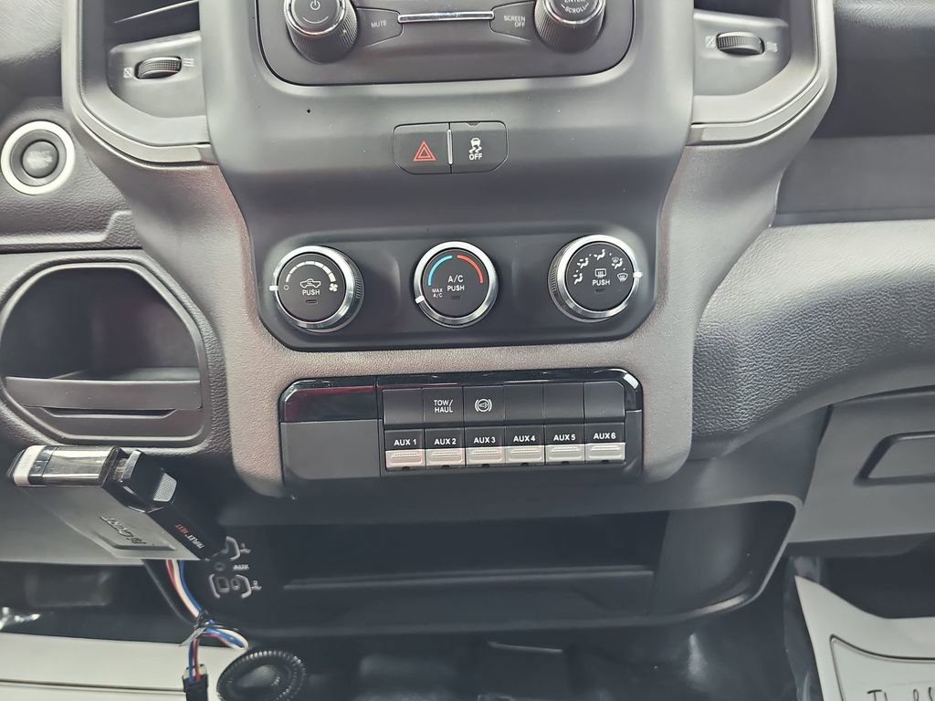 Used 2022 RAM 2500 Tradesman w/ Chrome Appearance Group image 26