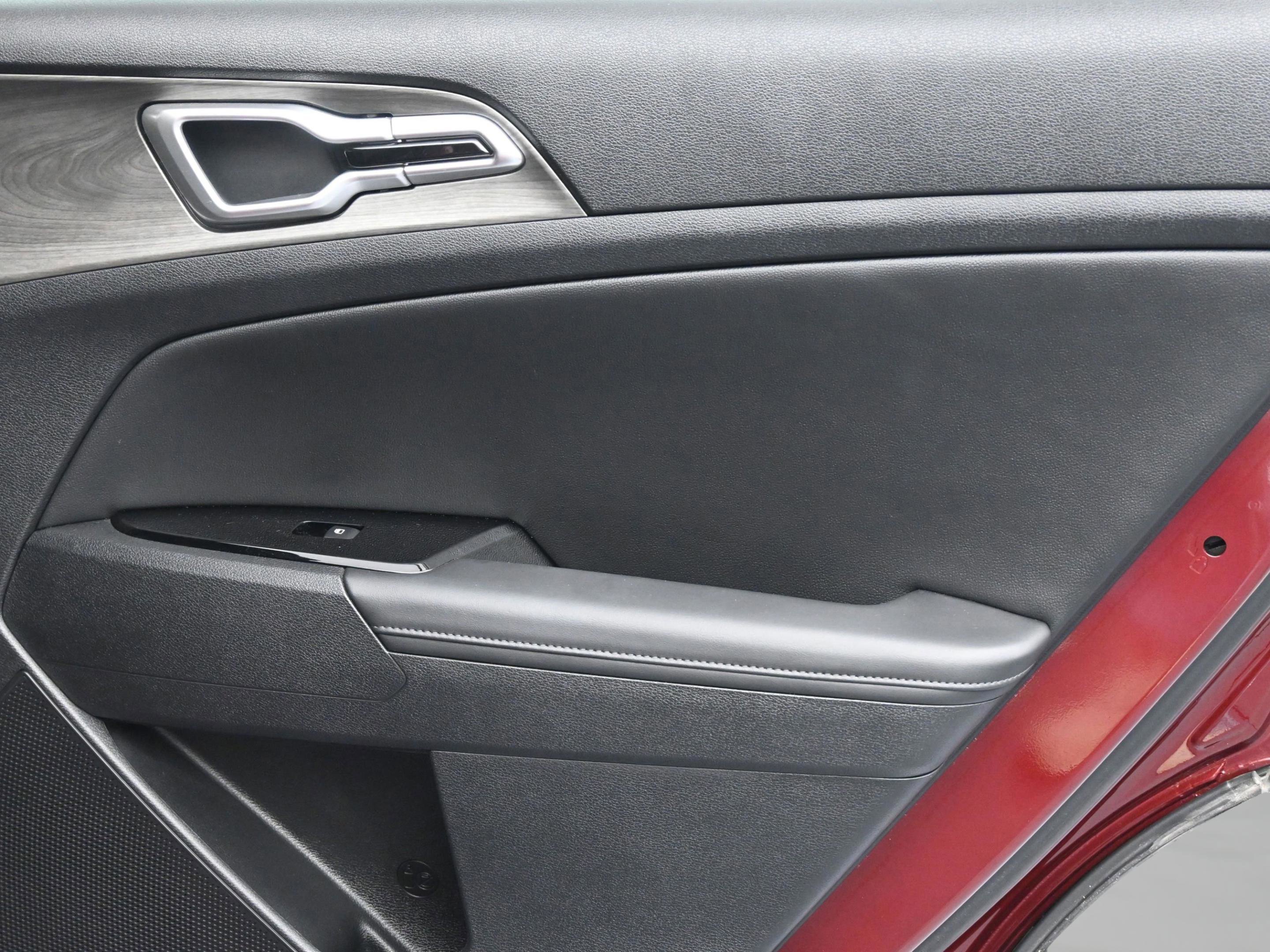 Used 2024 Kia Sportage X-Line w/ X-Line Premium Package image 12