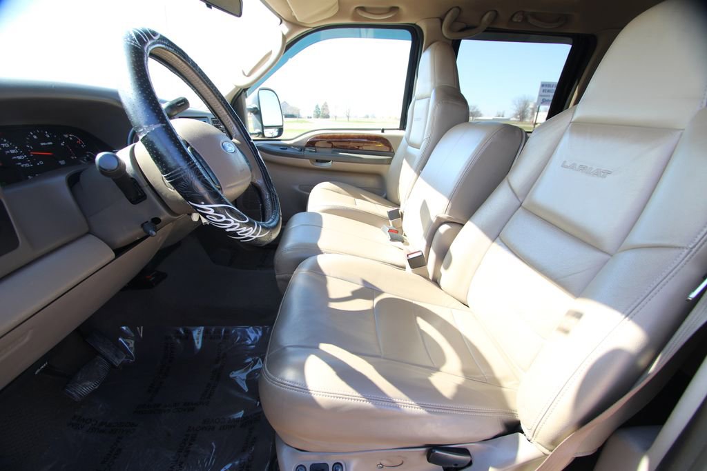 Used 2004 Ford F250 Lariat image 6