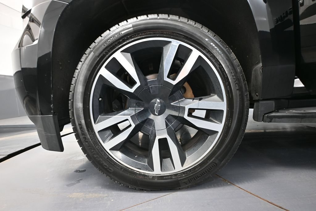 Used 2019 Chevrolet Tahoe LT w/ RST Edition AWD/4WD image 20