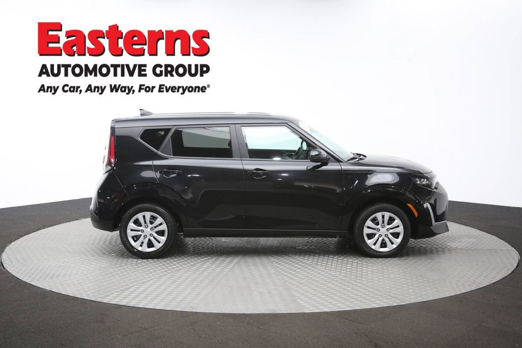 Used 2023 Kia Soul LX image 69