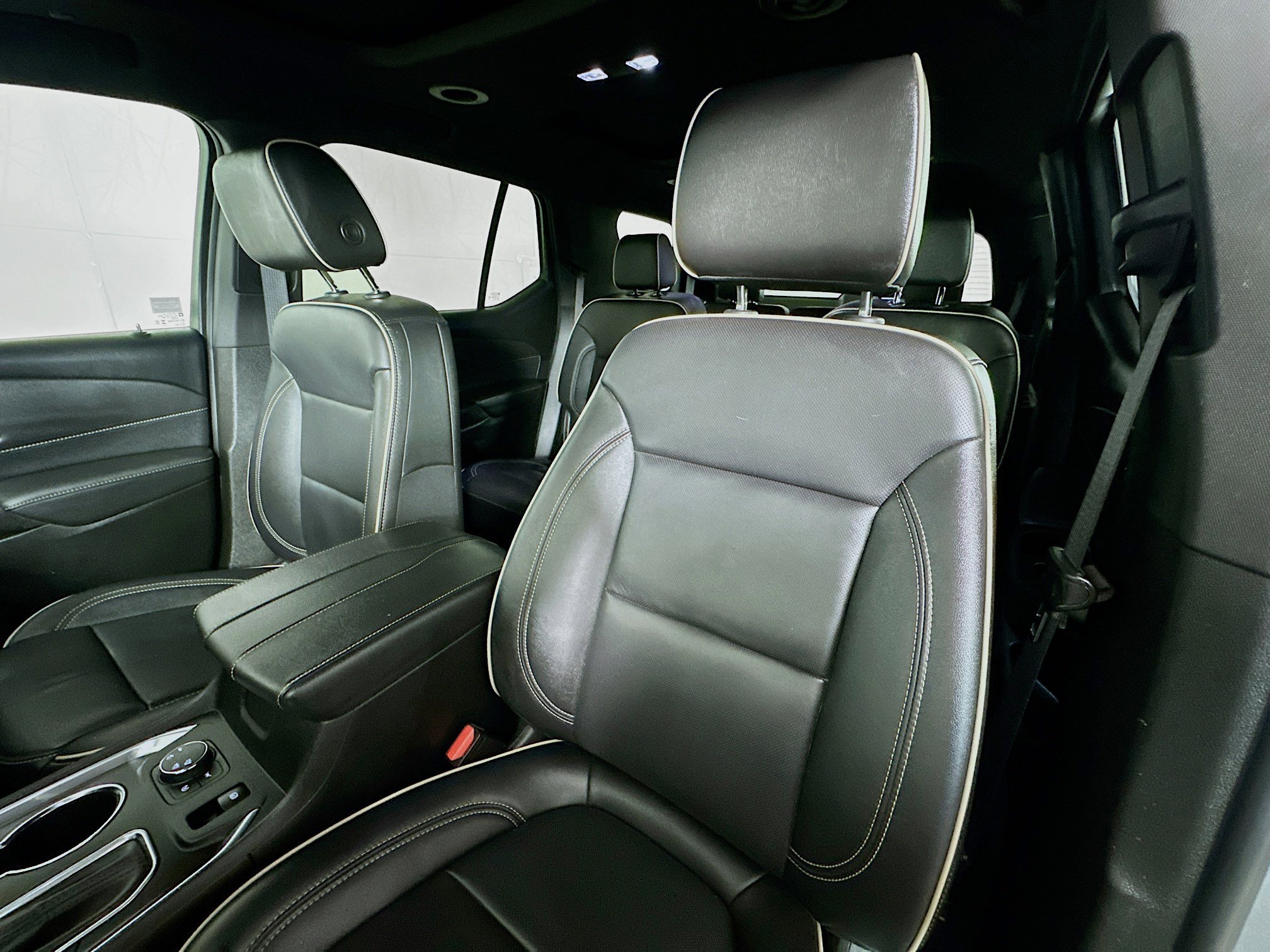 Used 2023 Chevrolet Traverse Premier w/ Redline Edition AWD/4WD image 22