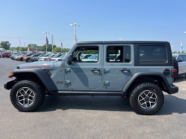Used 2025 Jeep Wrangler Unlimited Rubicon AWD/4WD image 4
