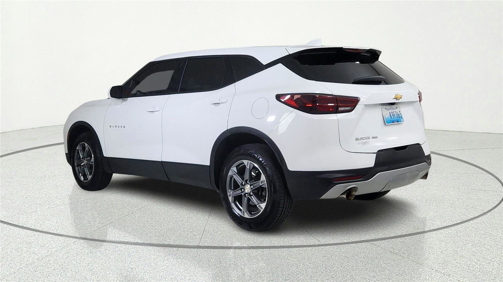 Used 2023 Chevrolet Blazer LT w/ Driver Confidence Package AWD/4WD image 4