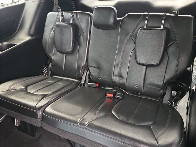 Used 2020 Chrysler Pacifica Touring-L image 11