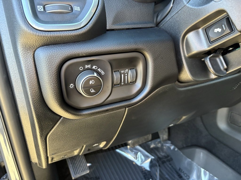 New 2026 RAM 2500 Laramie w/ Night Edition image 40