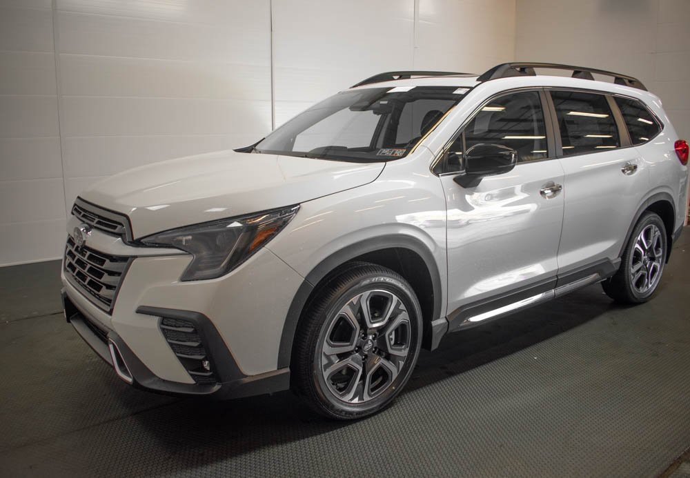 New 2025 Subaru Ascent Touring image 3