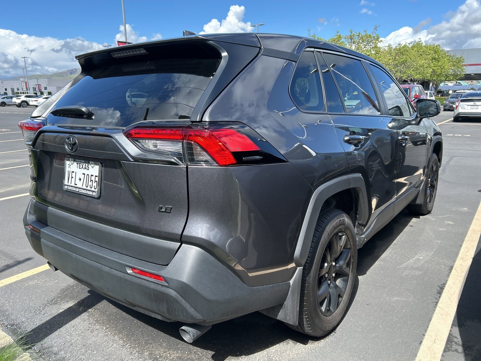 Used 2024 Toyota RAV4 LE FWD image 4