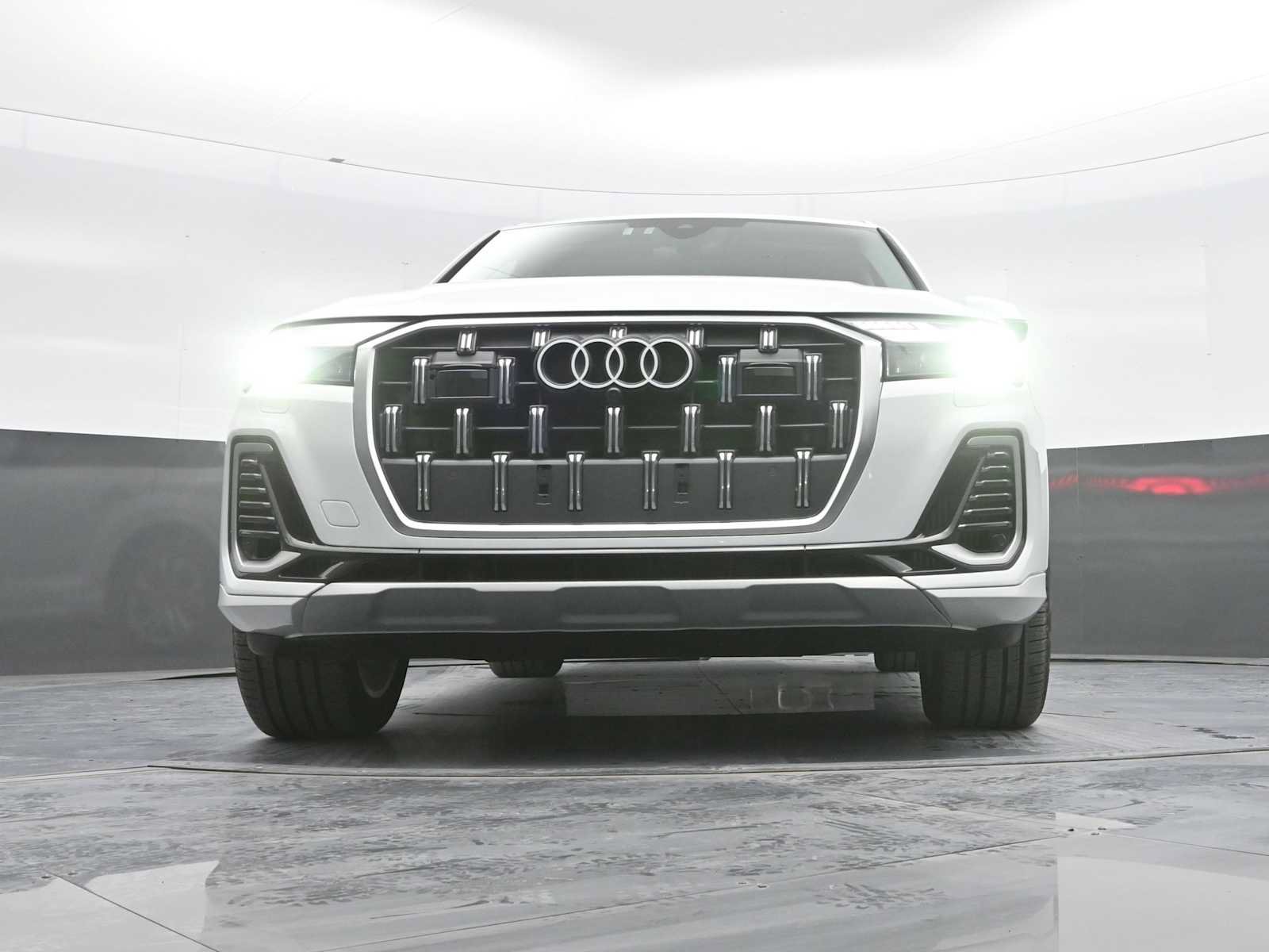 Used 2025 Audi Q7 3.0T Prestige w/ Prestige Package AWD/4WD image 35
