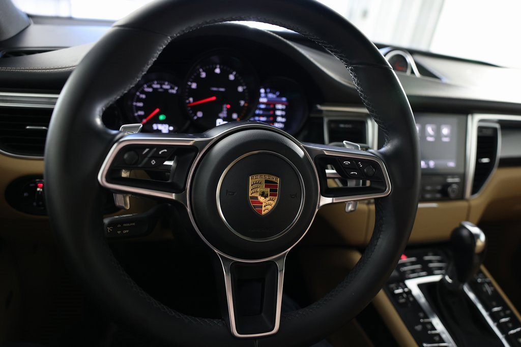 Used 2018 Porsche Macan image 19