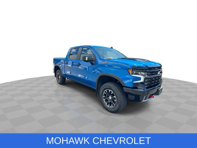 Used 2023 Chevrolet Silverado 1500 ZR2 AWD/4WD image 2