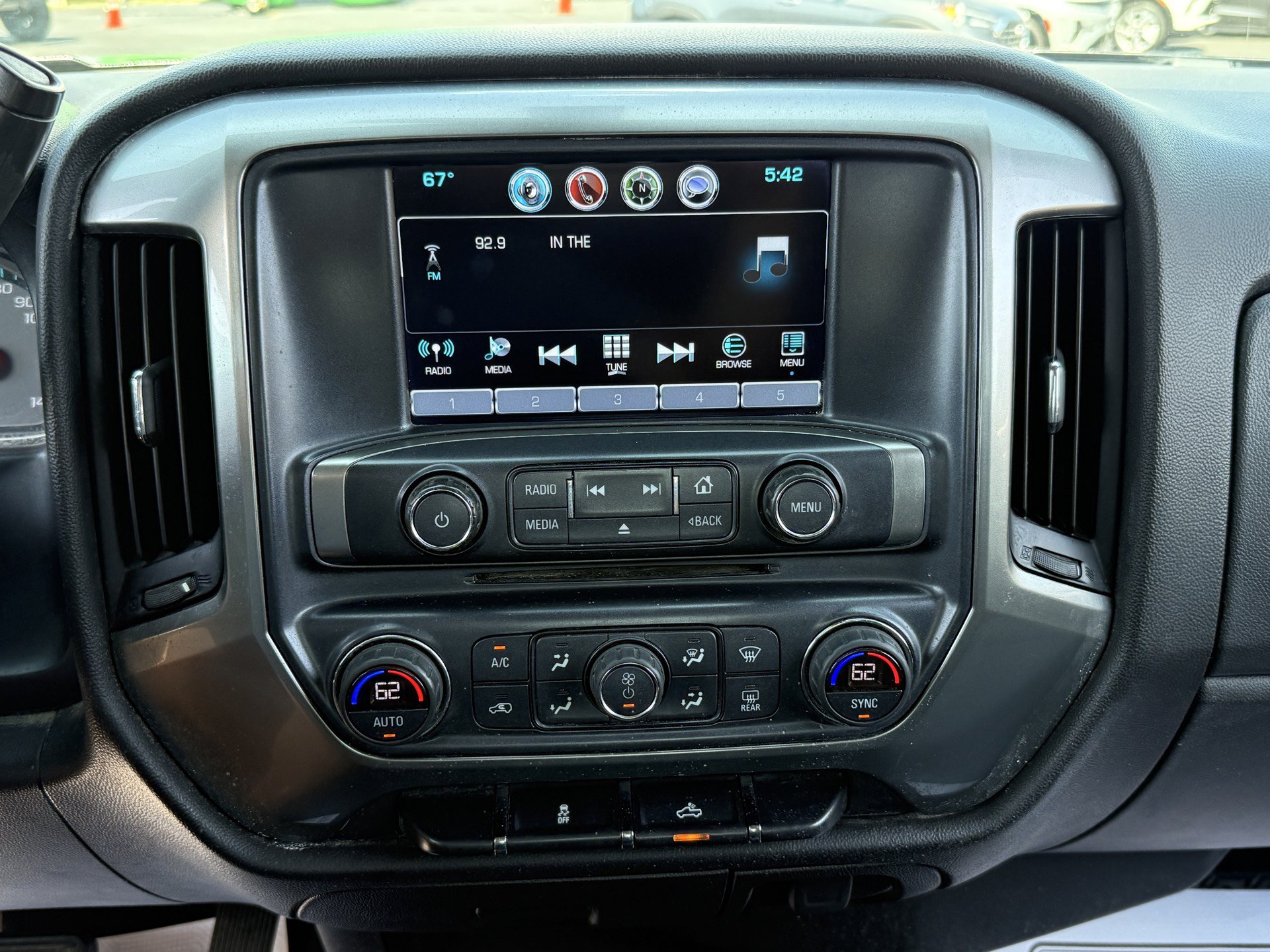 Used 2019 Chevrolet Silverado 1500 LT w/ All Star Edition AWD/4WD image 12