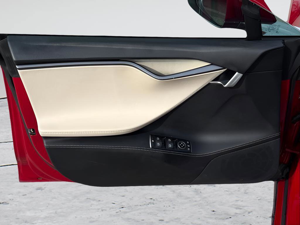 Used 2019 Tesla Model S Performance image 16