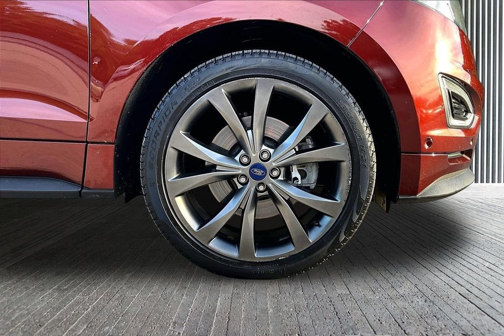 Used 2016 Ford Edge Sport w/ Equipment Group 401A AWD/4WD image 10