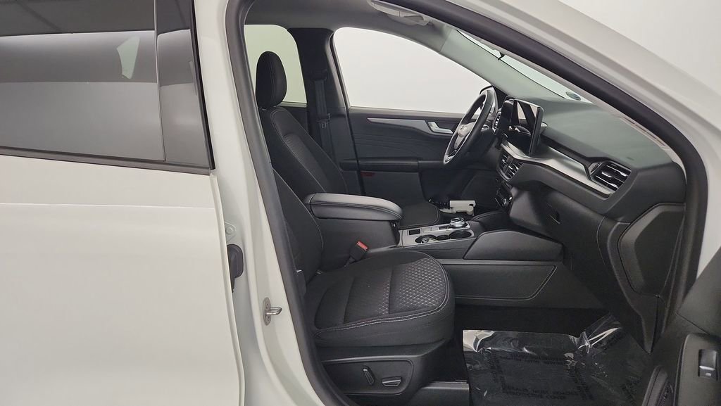 Used 2023 Ford Escape Active w/ Tech Pack #2 image 32