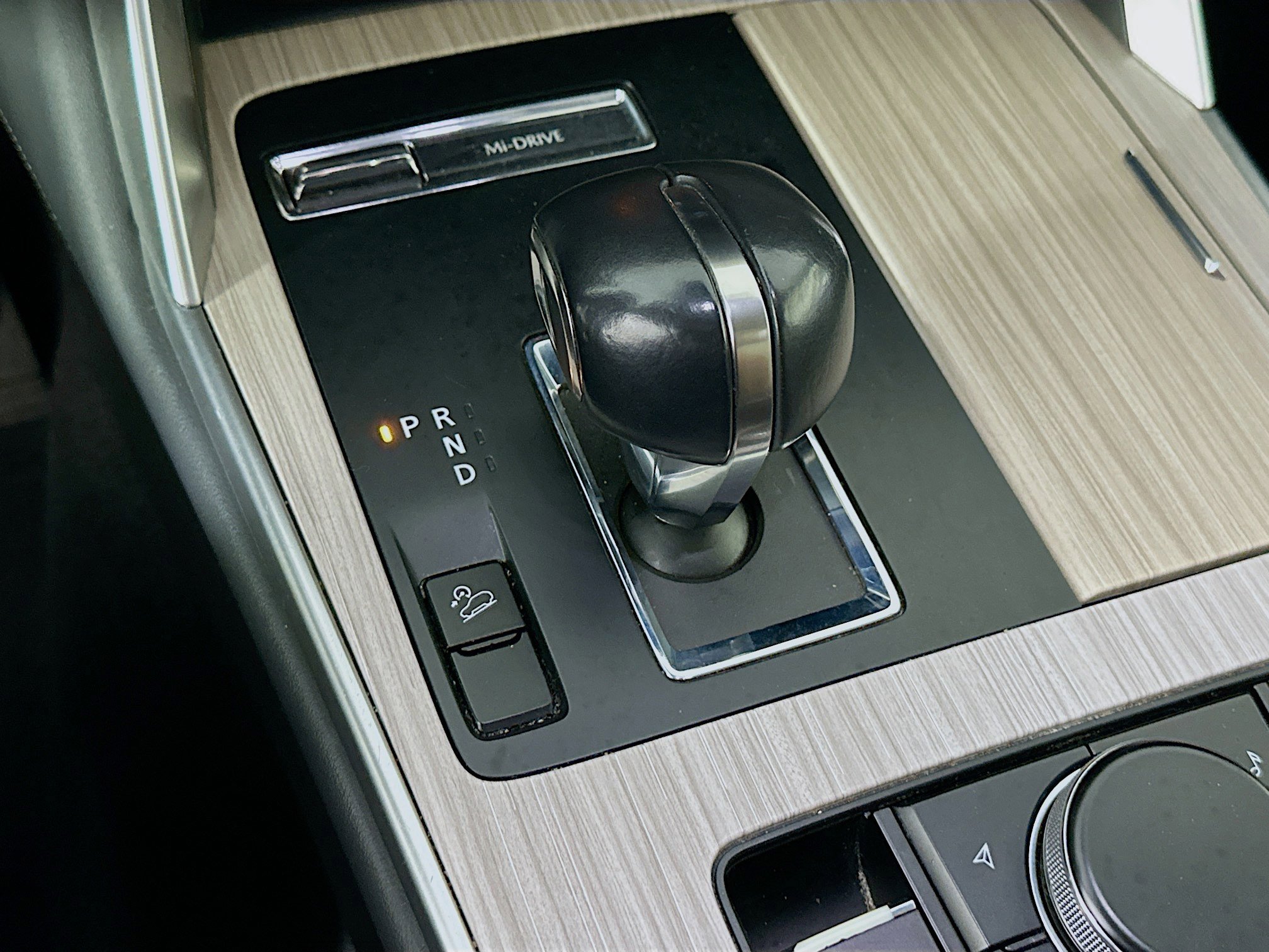 Used 2024 MAZDA CX-90 3.3 Turbo w/ Preferred Plus image 25