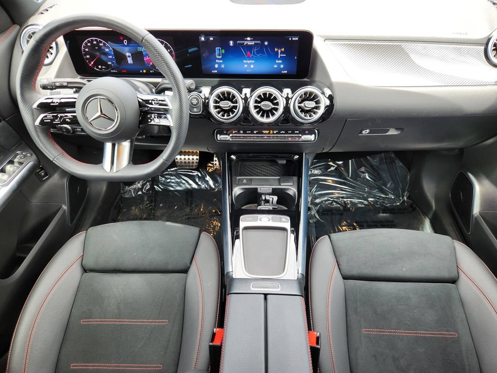 Certified 2025 Mercedes-Benz GLA 250 4MATIC image 37