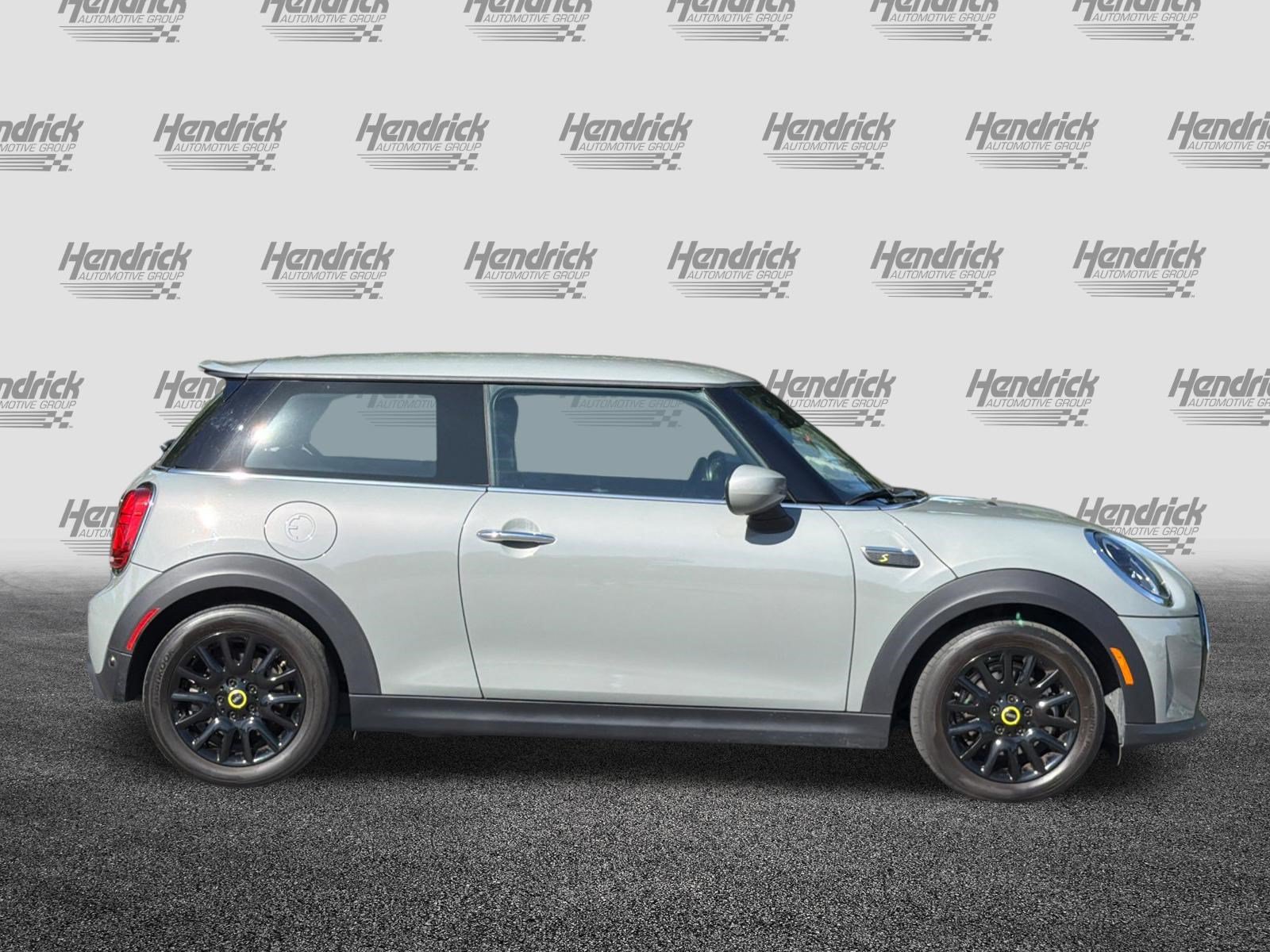 Used 2023 MINI Cooper SE FWD image 3