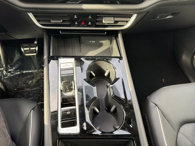 New 2026 Volkswagen Atlas SEL Premium R-Line AWD/4WD image 32