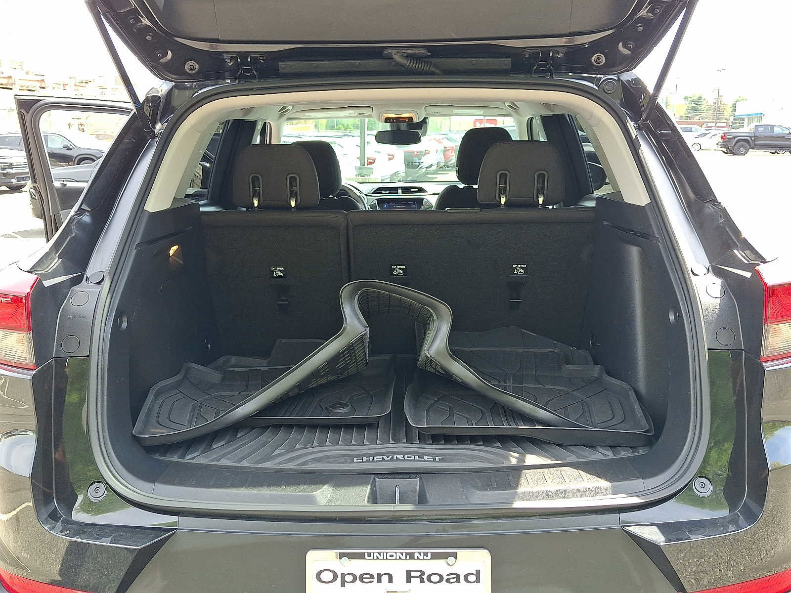 Used 2023 Chevrolet TrailBlazer LT w/ Convenience Package AWD/4WD image 28