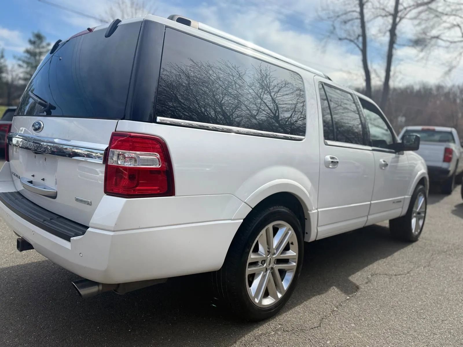 Used 2016 Ford Expedition EL Platinum AWD/4WD image 7