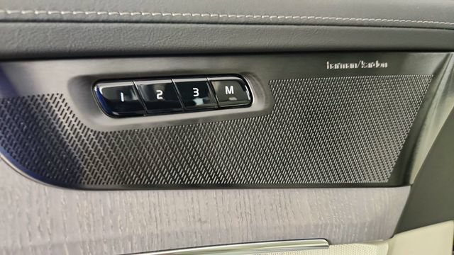 New 2026 Volvo XC90 T8 Ultra w/ Lounge Package AWD/4WD image 11