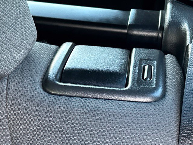 Used 2020 Toyota RAV4 XLE w/ Convenience Package AWD/4WD image 36