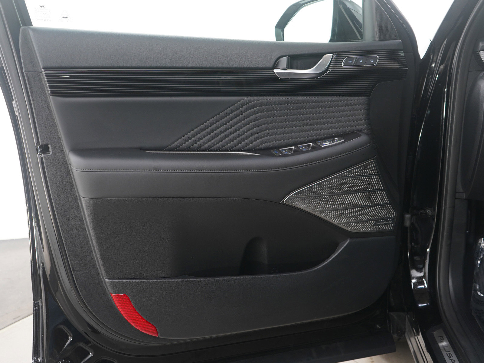 Used 2025 Hyundai Palisade Calligraphy image 22