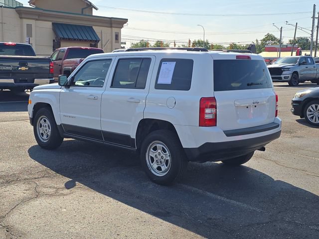 Used 2017 Jeep Patriot Sport w/ Power Value Group FWD image 6
