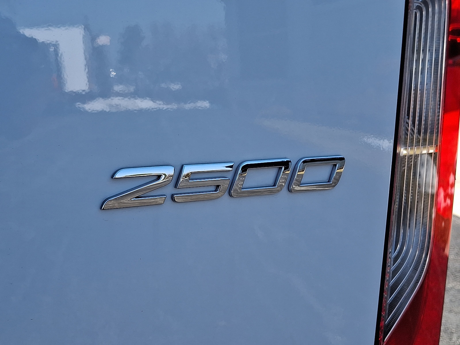 Used 2025 Mercedes-Benz Sprinter 2500 image 30