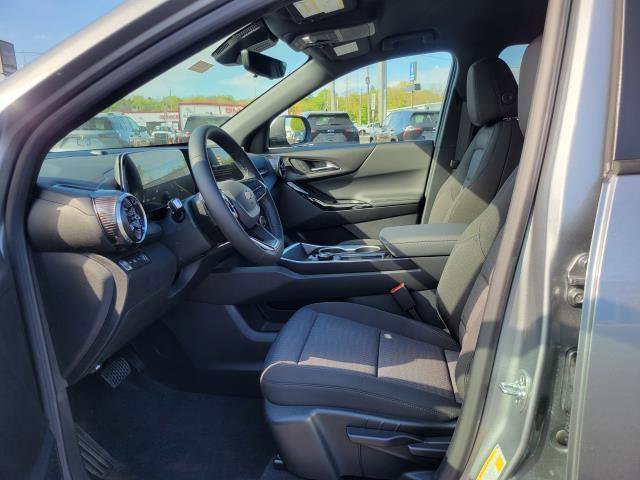 New 2026 Chevrolet Equinox LT w/ Safety and Technology Package AWD/4WD image 8