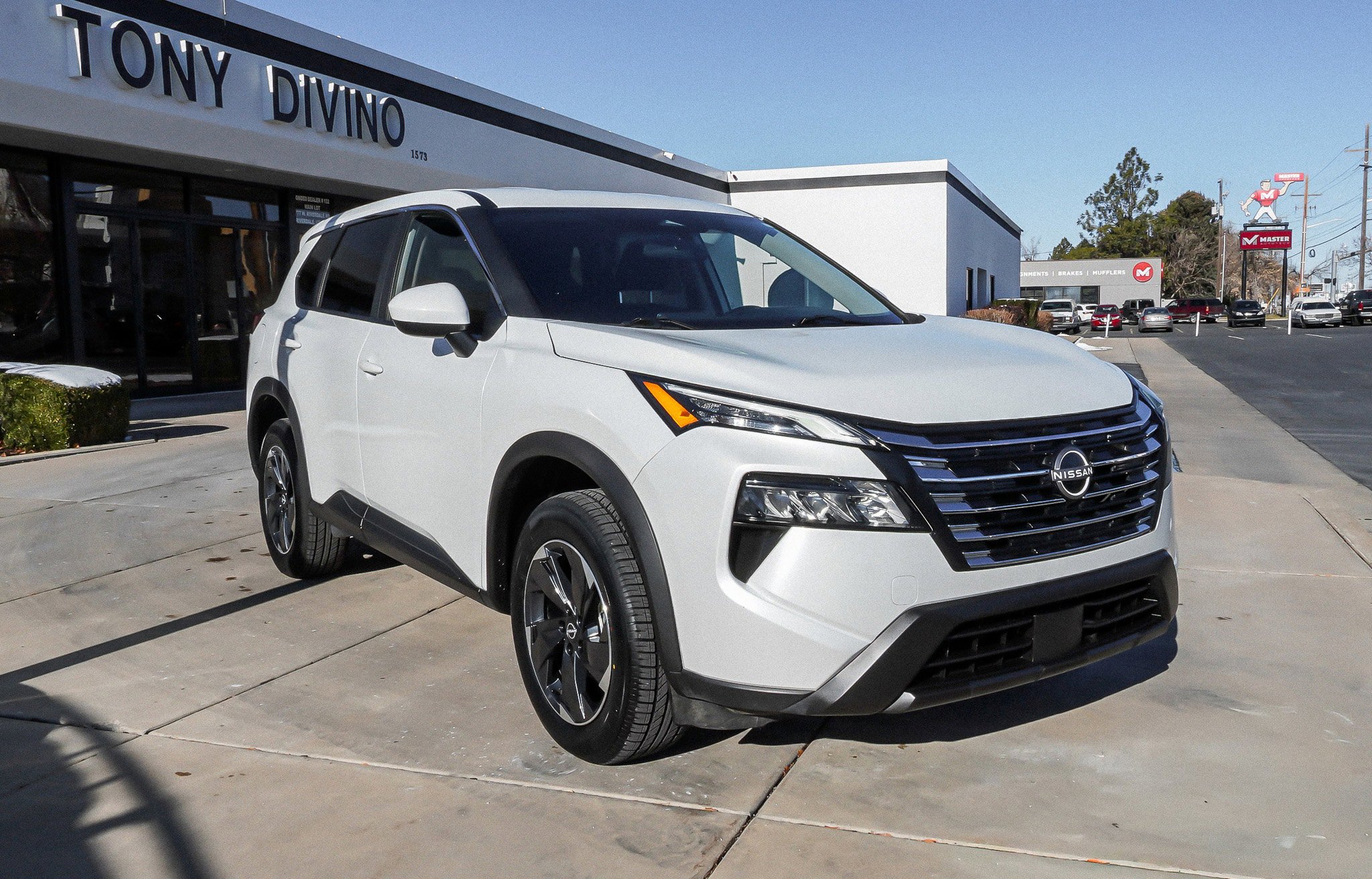 Used 2025 Nissan Rogue SV video 2