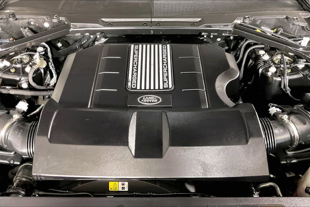 Used 2024 Land Rover Defender 110 V8 image 9