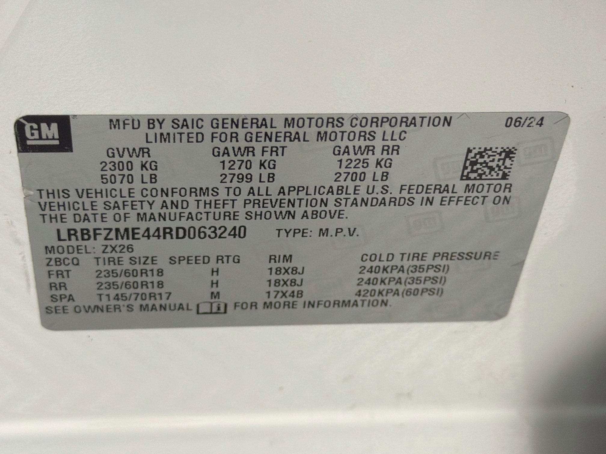 Used 2024 Buick Envision Preferred AWD/4WD image 12