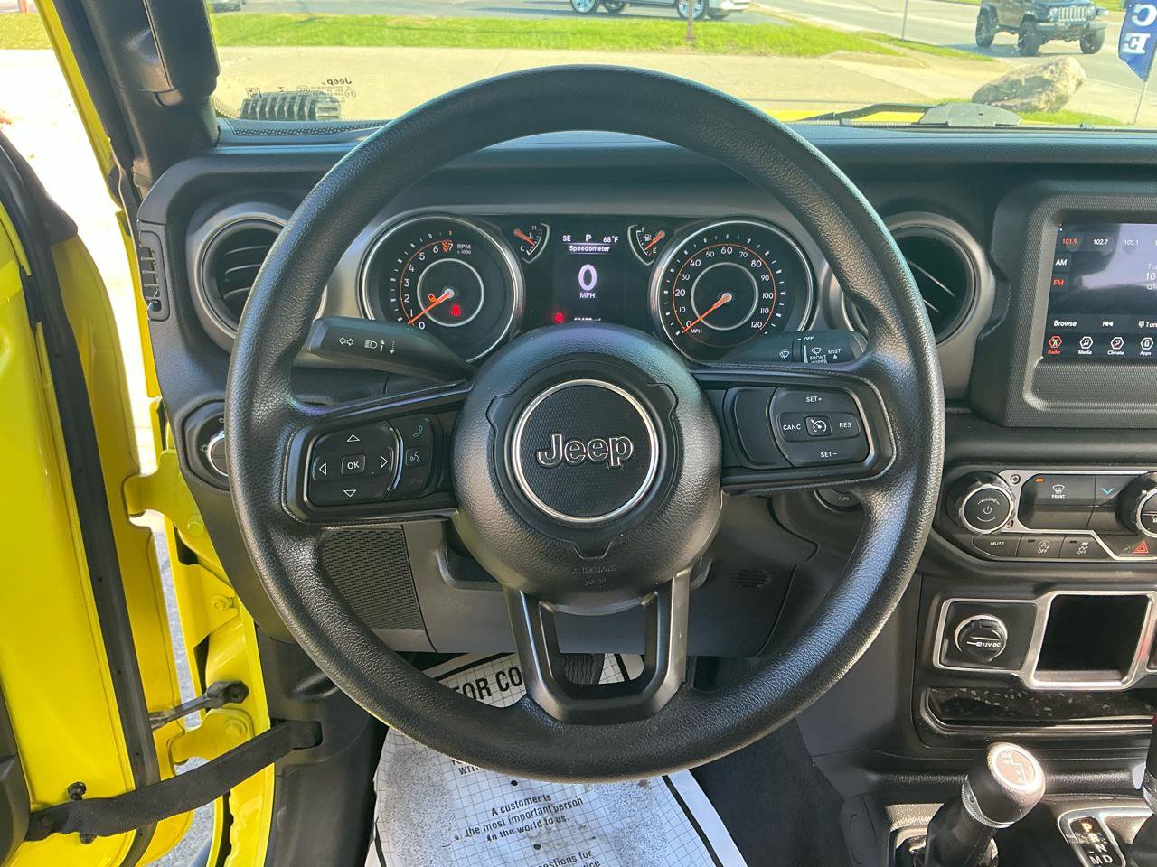 Used 2023 Jeep Gladiator Sport image 14