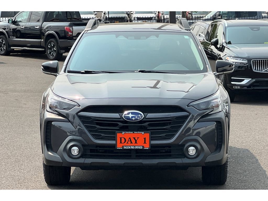 Used 2024 Subaru Outback Premium image 11