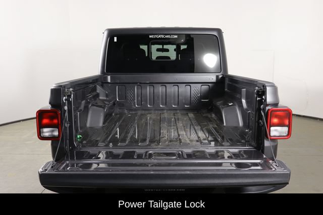 Used 2023 Jeep Gladiator Sport AWD/4WD image 18