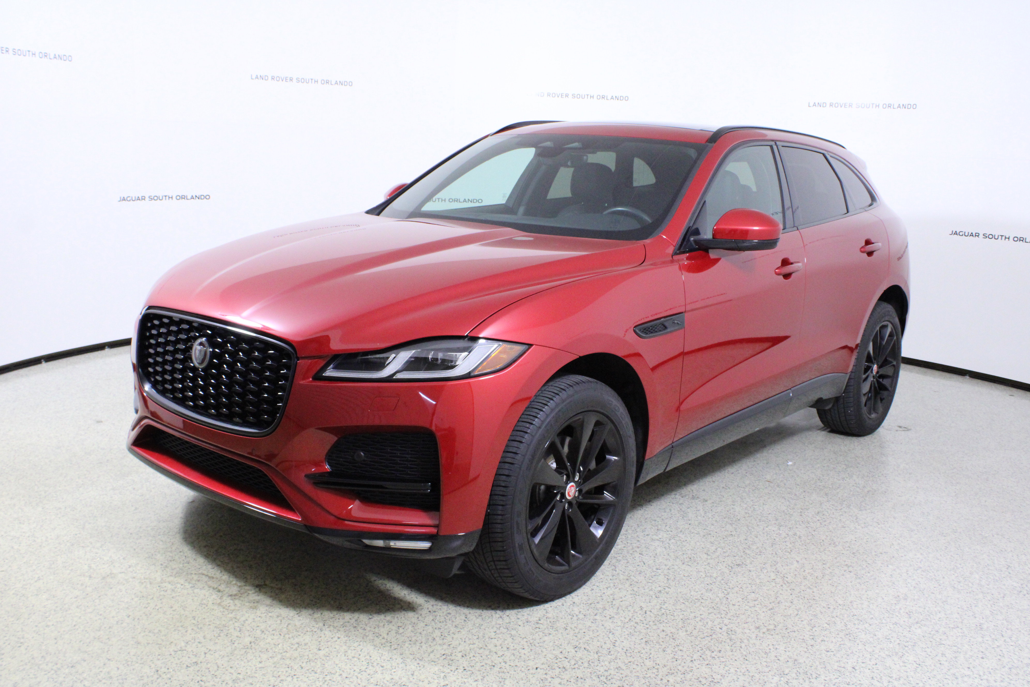 Used 2023 Jaguar F-PACE S image 4