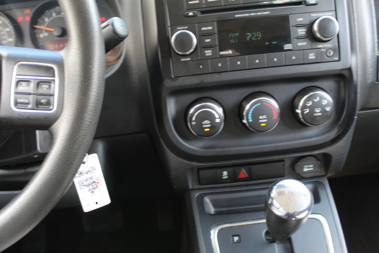 Used 2016 Jeep Compass Sport w/ Power Value Group image 16