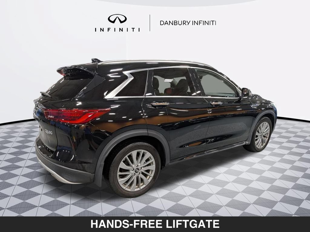 Used 2023 INFINITI QX50 Luxe AWD/4WD image 3
