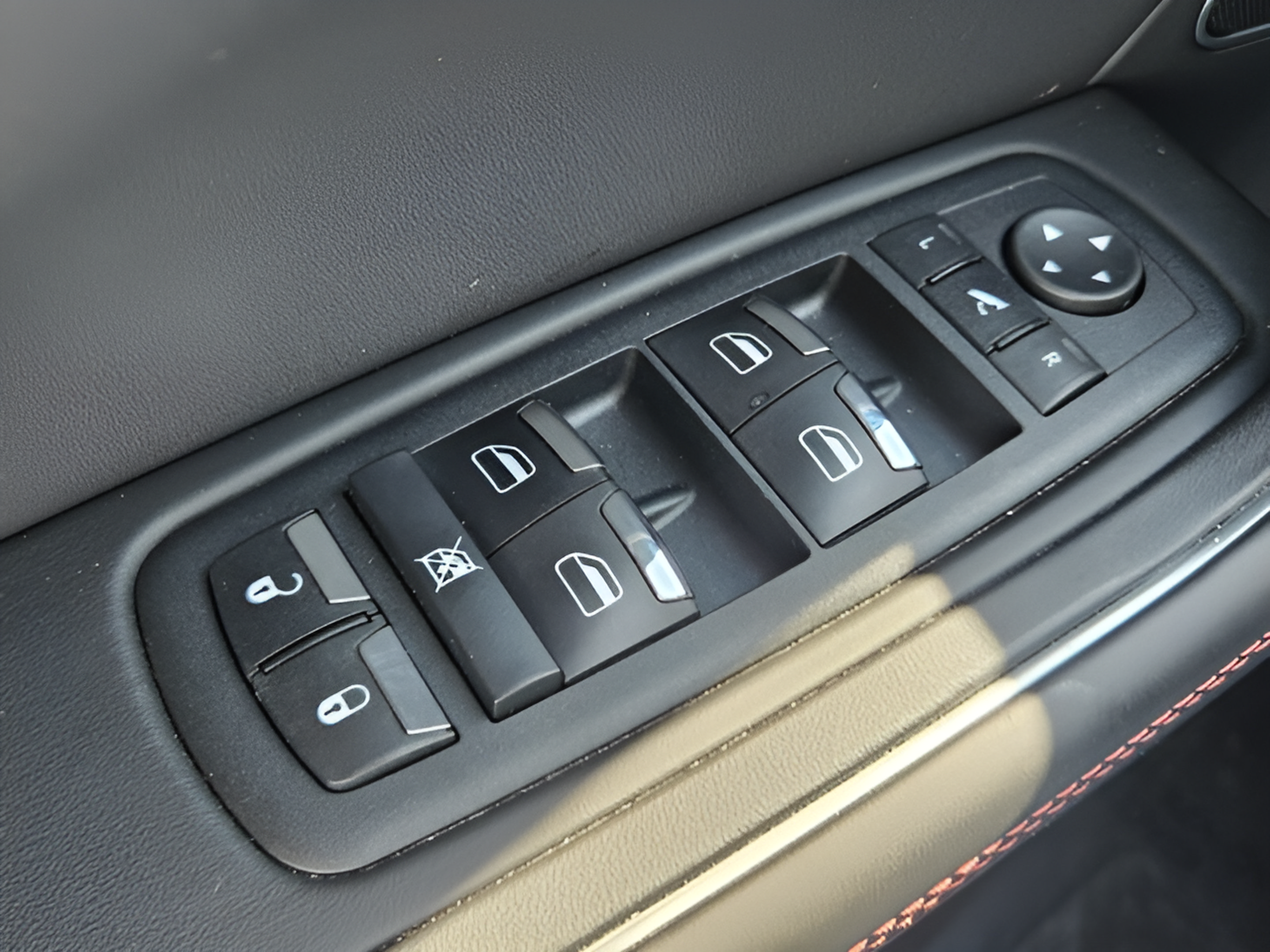 Used 2024 Maserati Levante Modena Ultima AWD/4WD image 33
