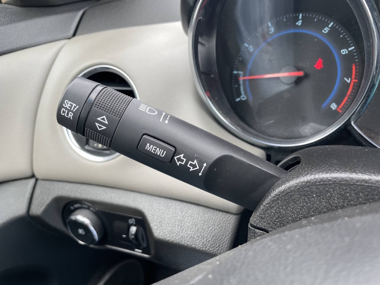Used 2015 Chevrolet Cruze LT w/ Sun And Sound Package FWD image 14