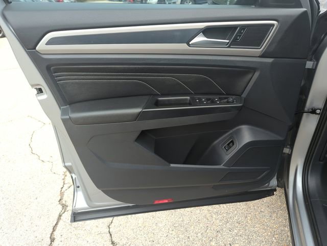 Used 2020 Volkswagen Atlas Cross Sport SEL image 13