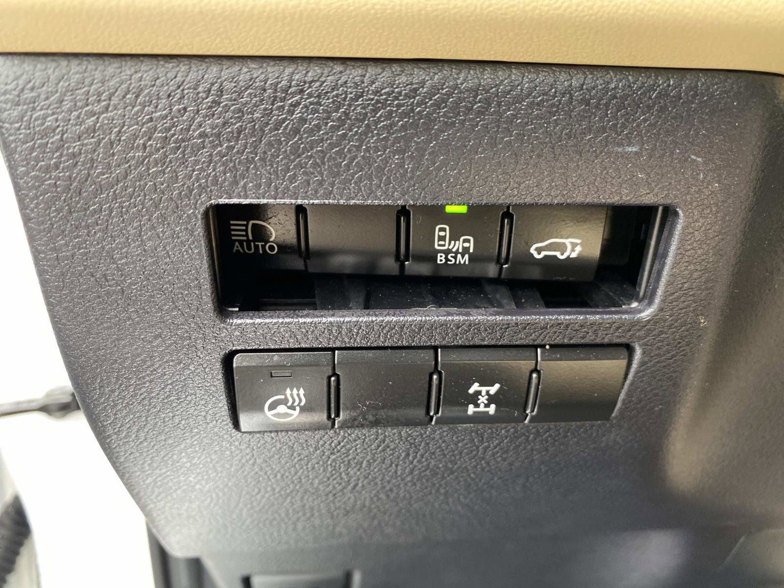 Used 2018 Lexus NX 300 AWD w/ Luxury Package image 21