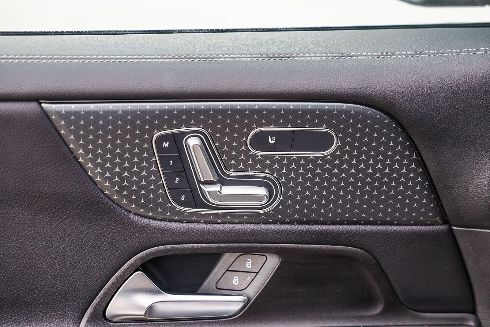Certified 2026 Mercedes-Benz GLB 250 image 21