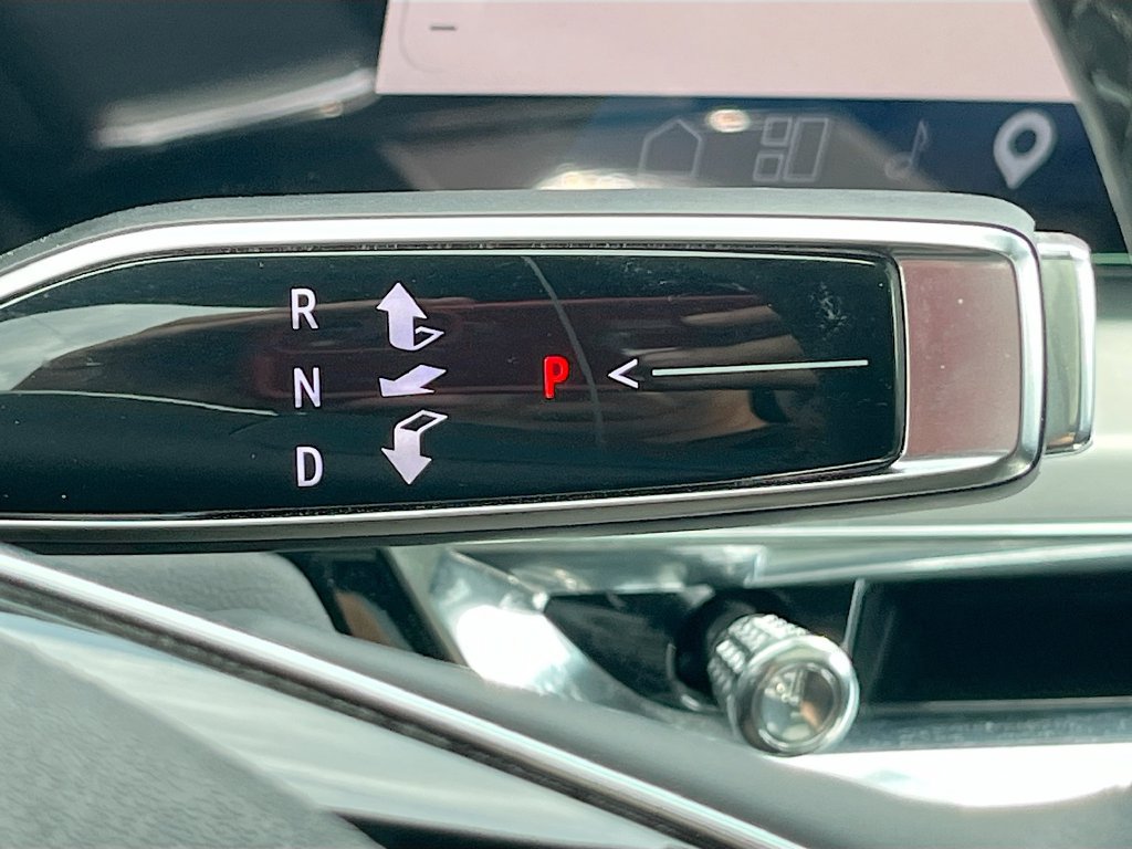 Used 2025 Cadillac Lyriq Sport RWD image 17