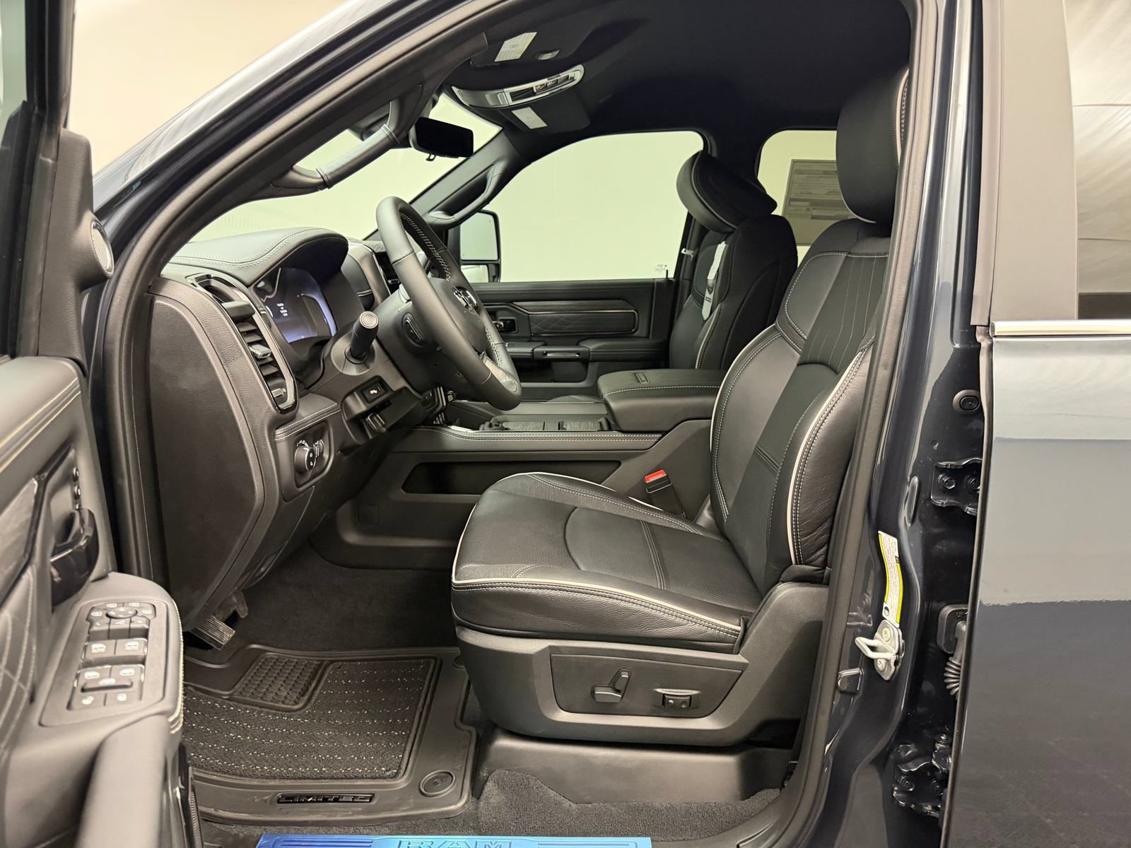 New 2026 RAM 3500 Limited AWD/4WD image 5