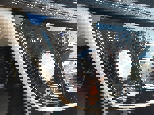 Used 2024 Chrysler Pacifica Touring-L image 18